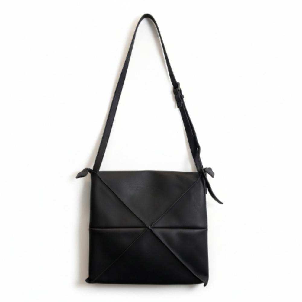 Sarah Pacini leather geometric Black square Crossbody Bag